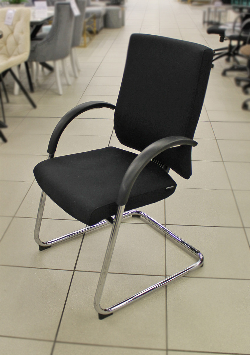 Naudota lankytojų kėdė, ND-kd-292-1 Dauphin, juoda. (maksimali apkrova 110 kg)