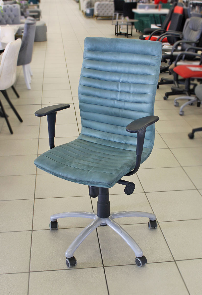 Naudota darbo kėdė, ND-kd-294 Gurda Persona, žalia. (maksimali apkrova 100 kg)