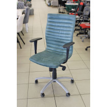 Naudota darbo kėdė, ND-kd-294 Gurda Persona, žalia. (maksimali apkrova 100 kg)