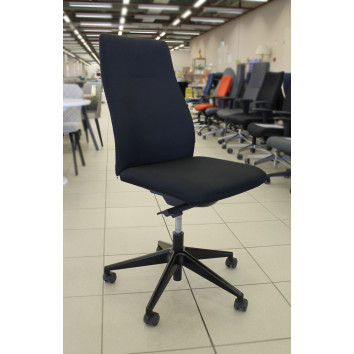 Naudota ergonominė darbo kėdė, ND-kd-267 Narbuto, juoda, (maksimali apkrova 110 kg)